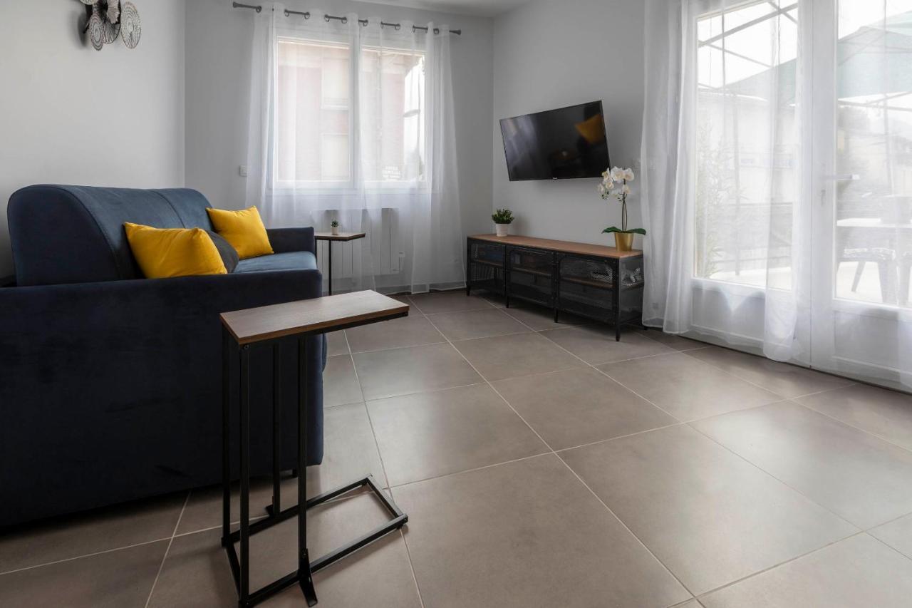 Loc Trotteur Le Graphite T2 Grand Confort Terrasse Lourdes Bagian luar foto